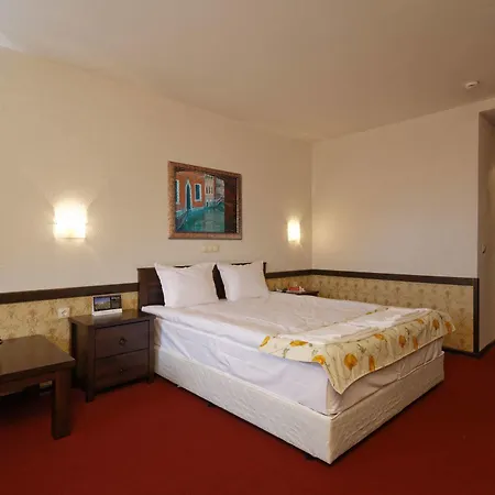 Trinity Hotel